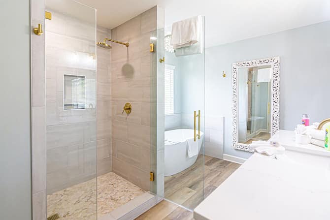 Boyle Brothers custom showers example 1